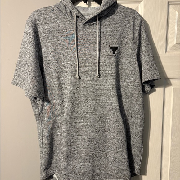 Under Armour Heather Gray Short Sleeve Hoodie - Picture 1 of 4